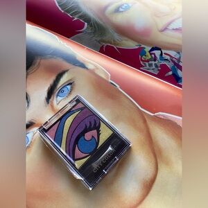 City Color Eye Shadow Palette - Vibrant Purple and Blue